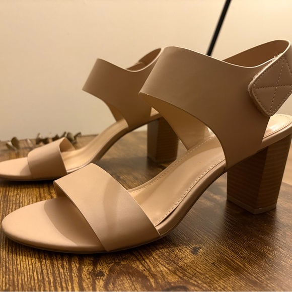 NWOT• Cushionaire Women's Talent Open Heel Sandals •  Size 9 - Picture 4 of 13